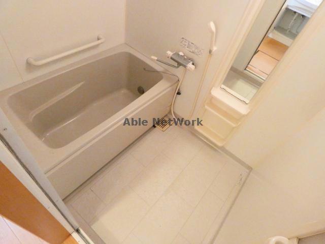 バス・シャワールーム　203