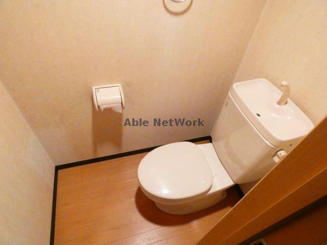 トイレ　203