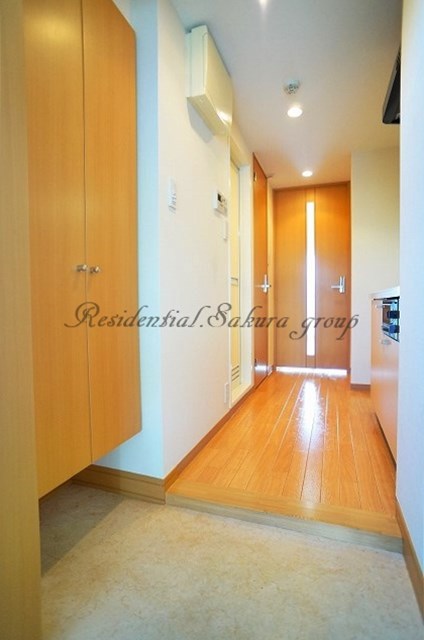 玄関　収納豊富なシューズボックスです♪