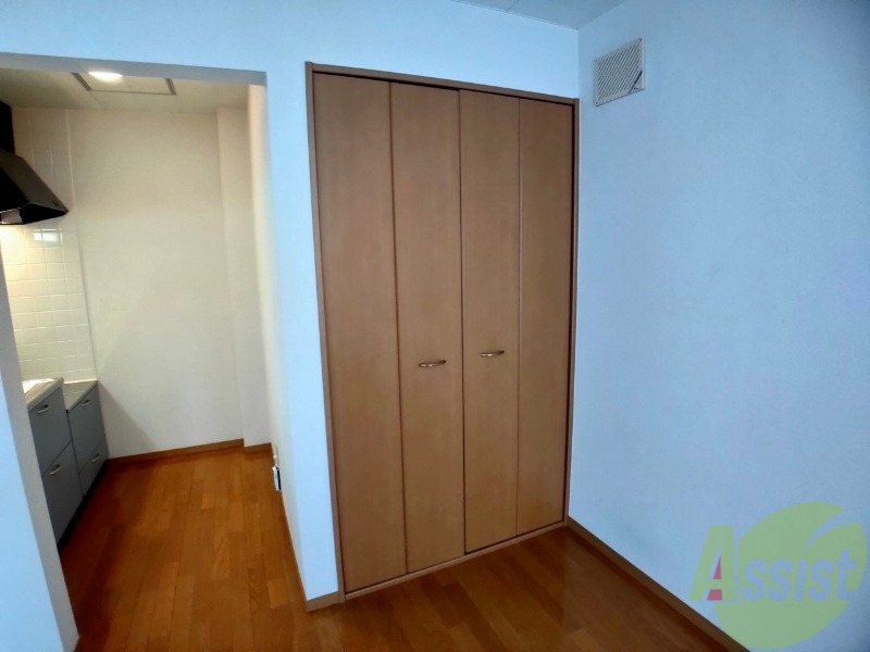 収納　寝室の収納です。部屋がすっきり片付きます。