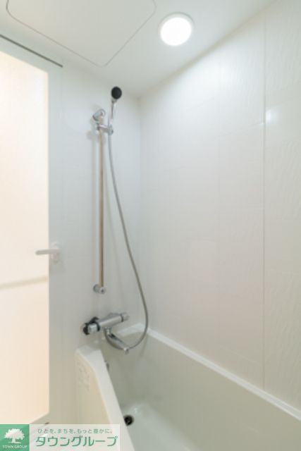 バス・シャワールーム　※写真は同タイプ住戸です。