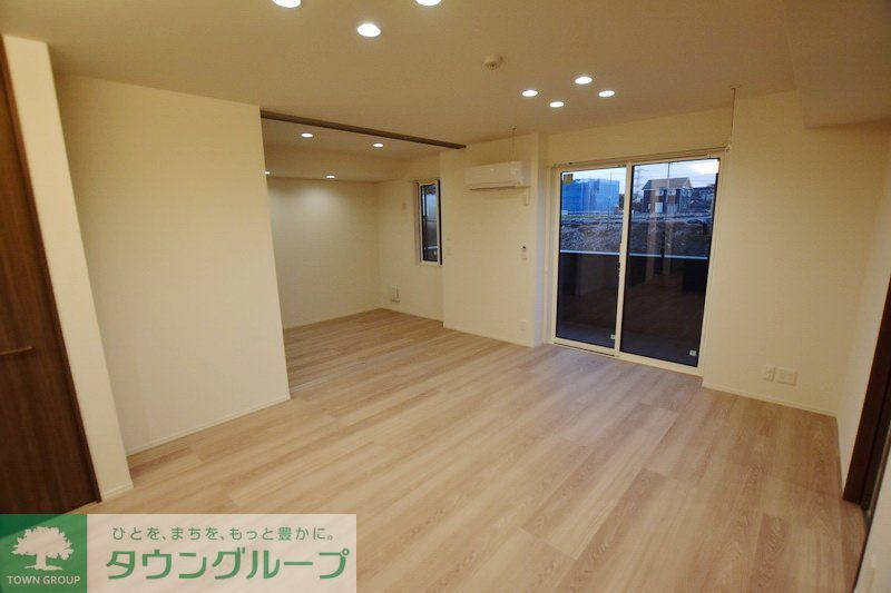 居室・リビング　フローリング