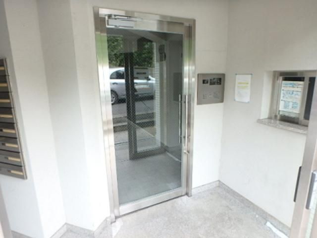 エントランス　★オートロック付き★