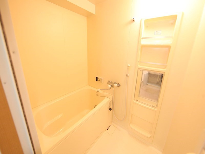 バス・シャワールーム　追い焚き・オートバス機能付お風呂