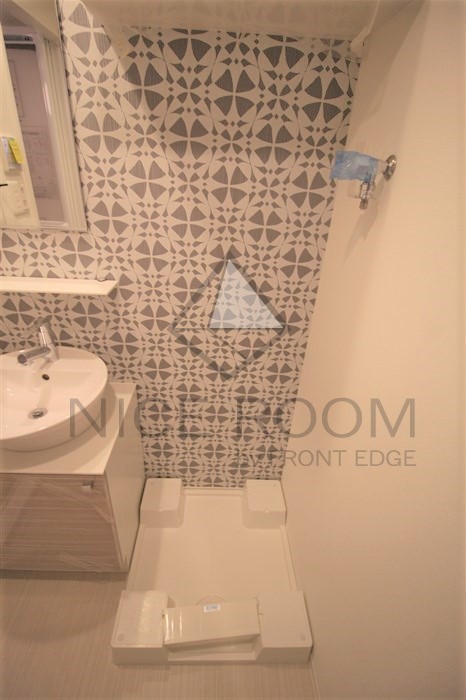 洗面設備　エスリード大阪上本町ブランシュ　洗面所