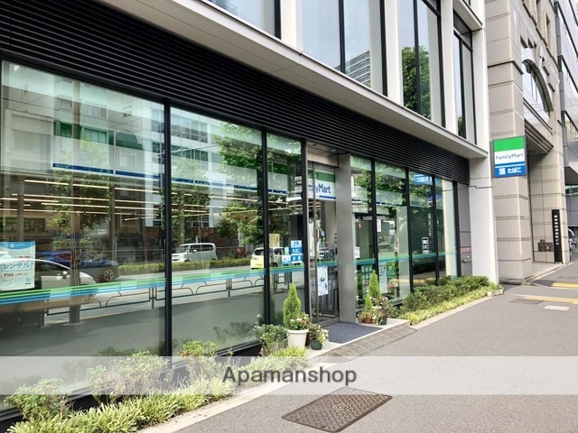 コンビニ　ファミリーマート神田須田町二丁目店（コンビニ）まで182m