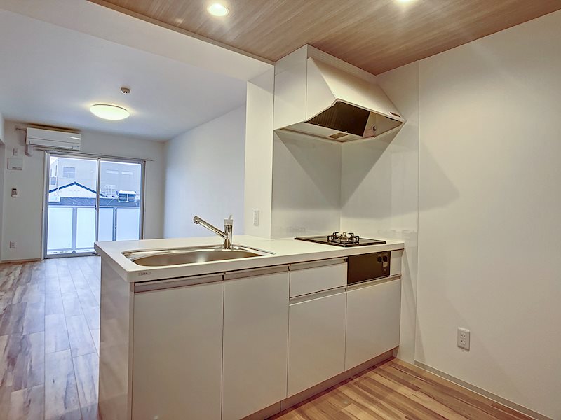 キッチン　同建物、同間取り画像