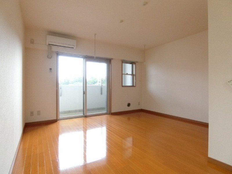 居室・リビング　図面と現状に相違がある場合には現状を優先