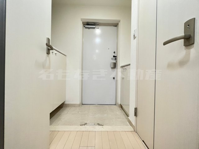 玄関　ゆったりとした玄関です