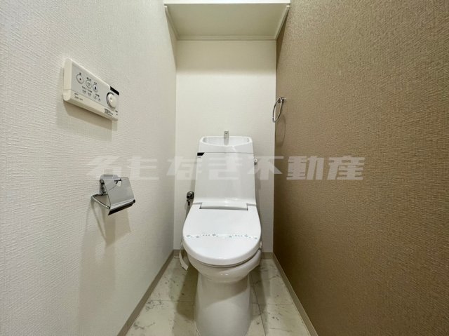 トイレ　シンプルで使いやすいトイレです