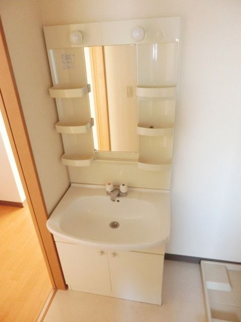 洗面設備　毎日使う洗面台