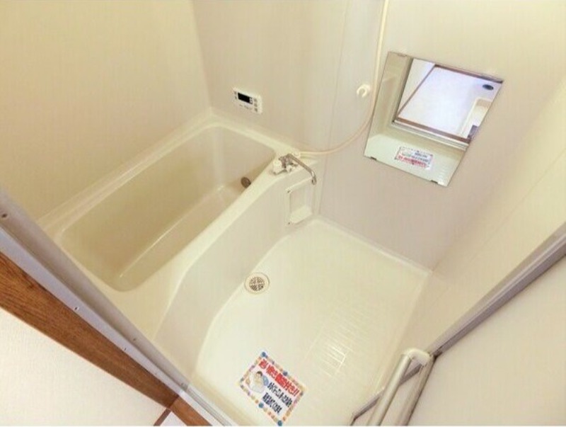 バス・シャワールーム　図面と現状に相違がある場合には現状を優先