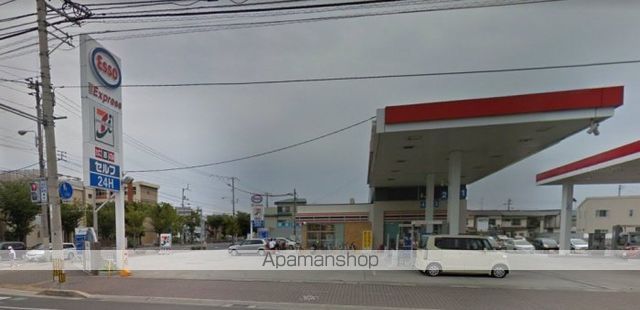 コンビニ　セブンイレブン高松上福岡町（コンビニ）まで334m