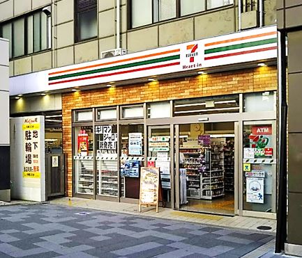コンビニ　セブンイレブン ハートインJR鳳駅東口店（コンビニ）まで273m