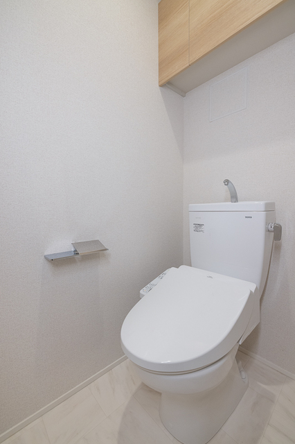 トイレ　※写真は同タイプ住戸です。