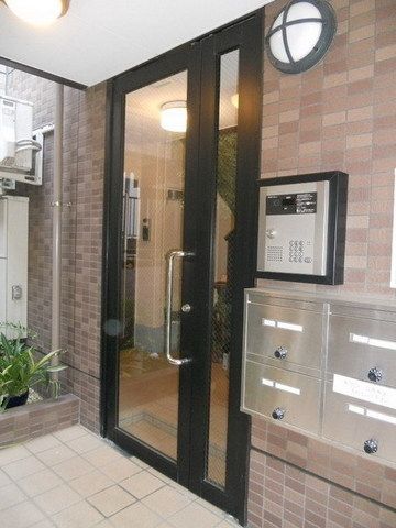 エントランス　★安心のオートロック付き★