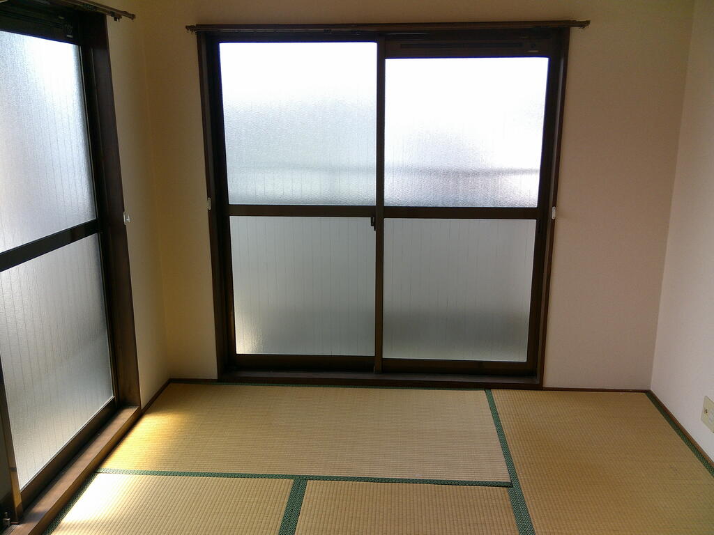 近鉄生駒線 一分駅 徒歩4分 4階建 築34年の内装写真
