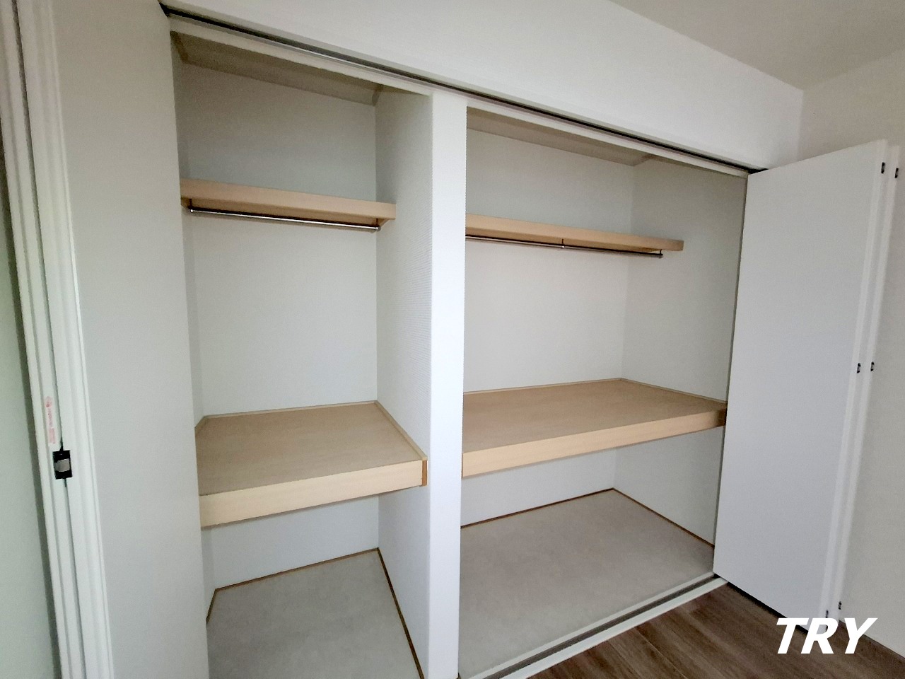 収納　洋室クローゼット
