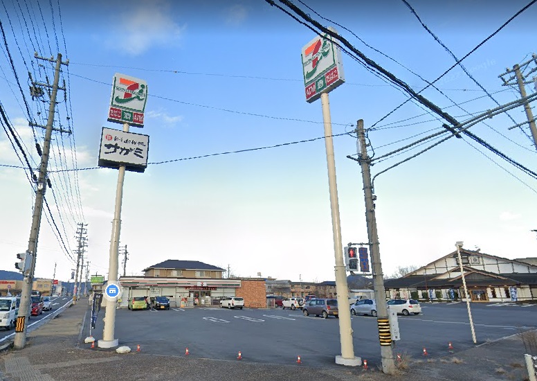 コンビニ　セブンイレブン伊賀平野東町店（コンビニ）まで417m