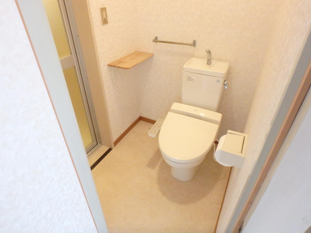 トイレ　ウォシュレットありますよ♪