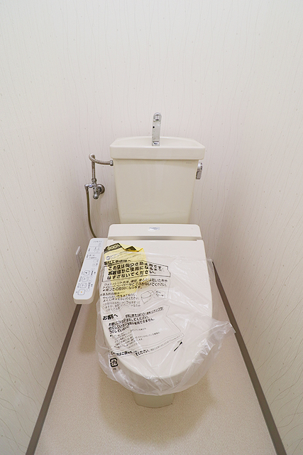 トイレ　☆いつでも便座があったか♪もちもん温水洗浄も