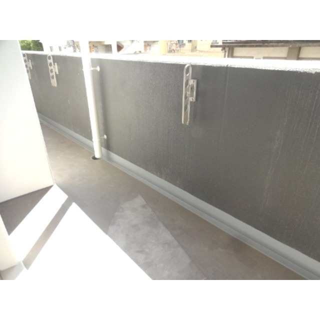 バルコニー　お洗濯もよく乾きそう。