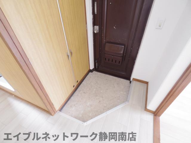 玄関　明るい玄関です