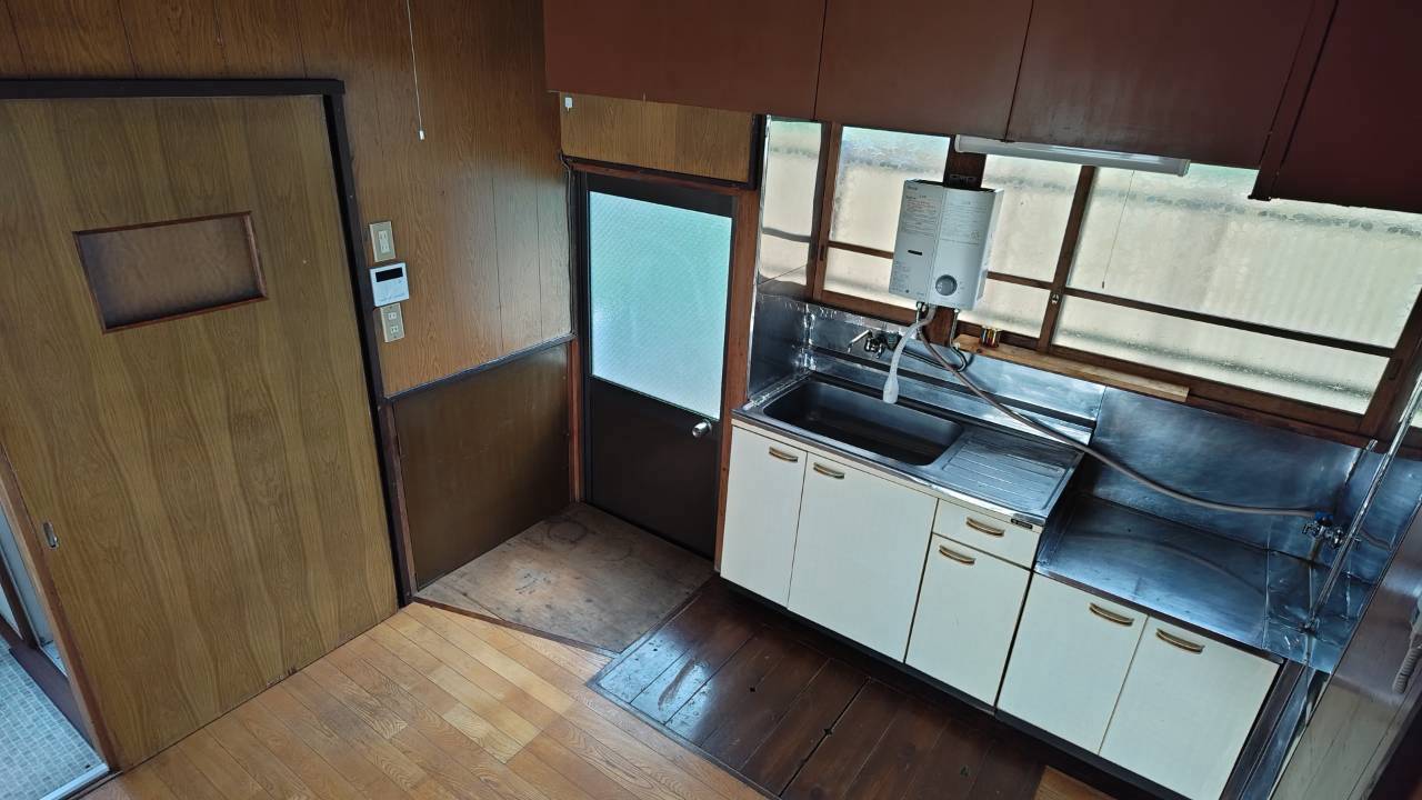 小柳町貸家のキッチン写真