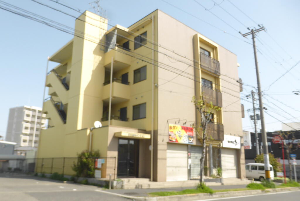 堺市中区深井清水町のマンションの建物外観