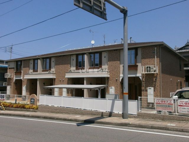 愛媛県四国中央市三島中央５（アパート）の賃貸物件の外観