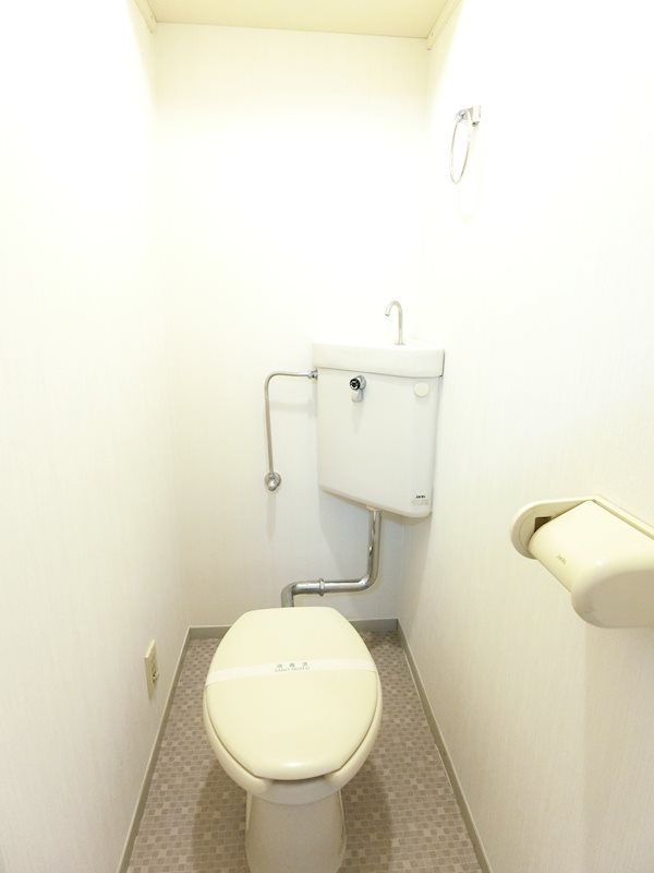 トイレ　バス・トイレ別です