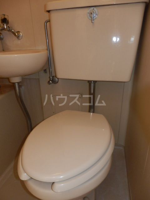 【川崎市多摩区東三田のアパートのトイレ】