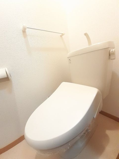 【サニーリバーＡのトイレ】