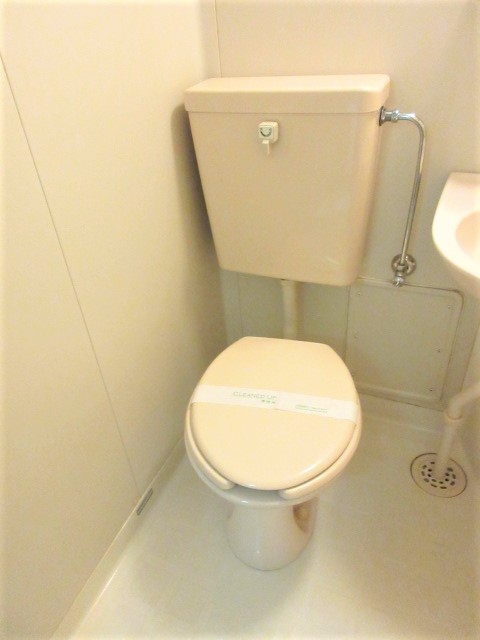 【あきる野市二宮東のアパートのトイレ】