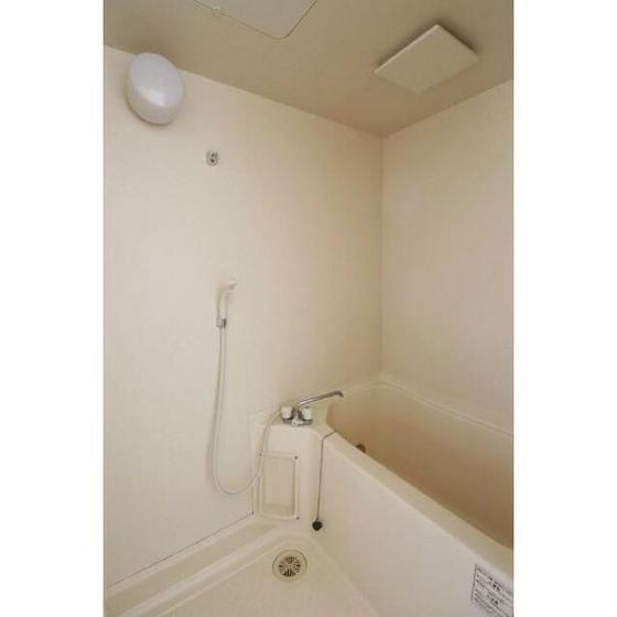 バス・シャワールーム　いつでもあったか追い炊き給湯