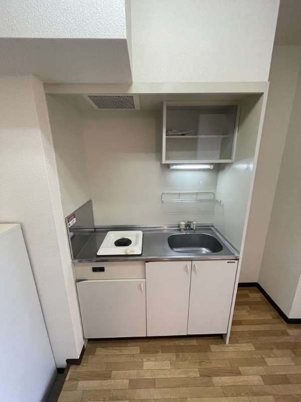 【浜松市中央区安松町のマンションのキッチン】