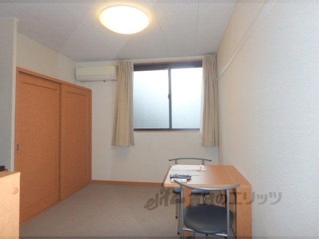 居室・リビング　洋室