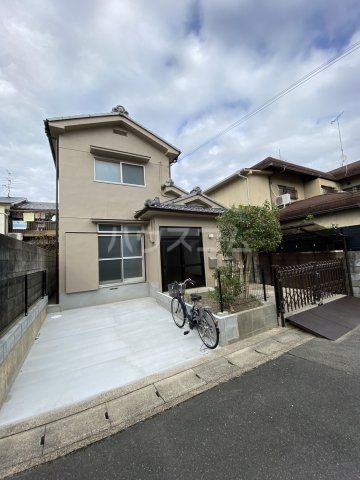 桂千代原町戸建の建物外観