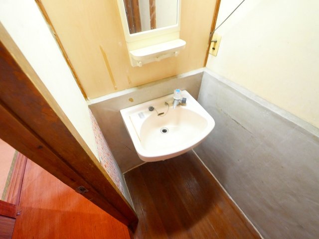 洗面設備　使いやすい洗面所です