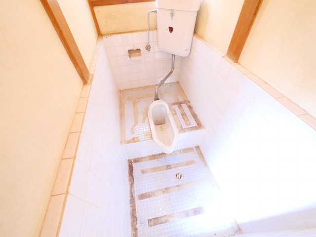 トイレ　シンプルで使いやすいトイレです