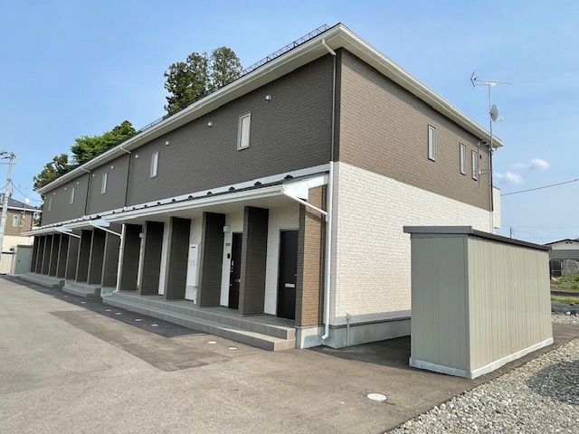 紫波郡矢巾町大字南矢幅のアパートの建物外観