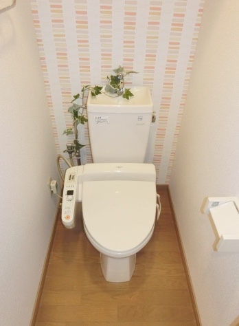 北九州モノレール 北方駅 徒歩8分 6階建 築23年のトイレ写真
