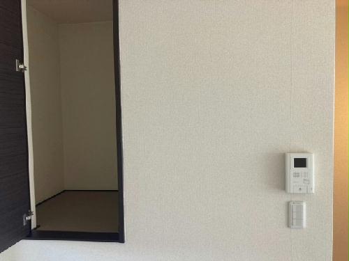 セキュリティ　モニター付きインターホン