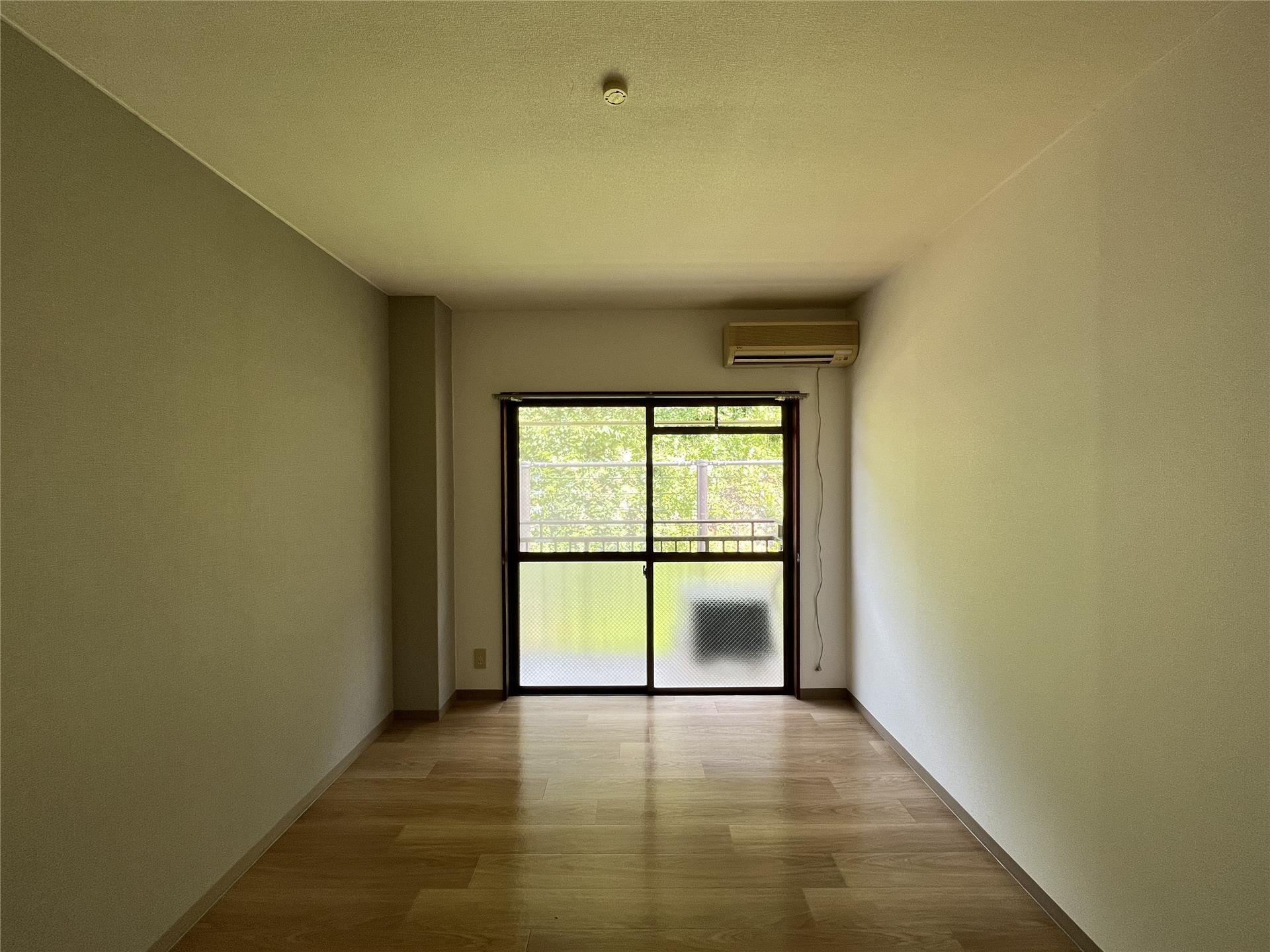 居室・リビング　301