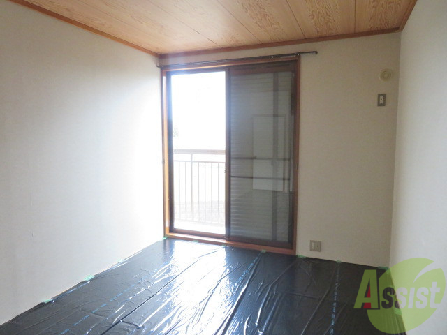 その他部屋・スペース　こちらは和室を撮影しました。寝室にしましょう。