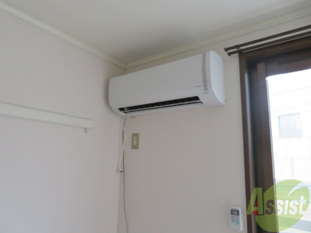 その他設備　エアコンです。ご入居の日から快適に過ごせそうですね。