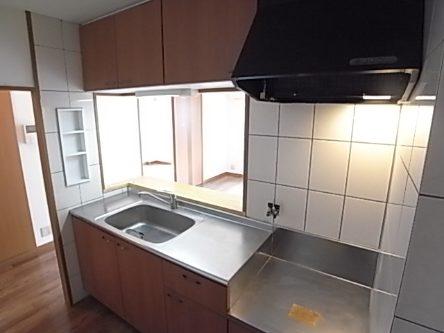 キッチン　ガスコンロ設置型のキッチン