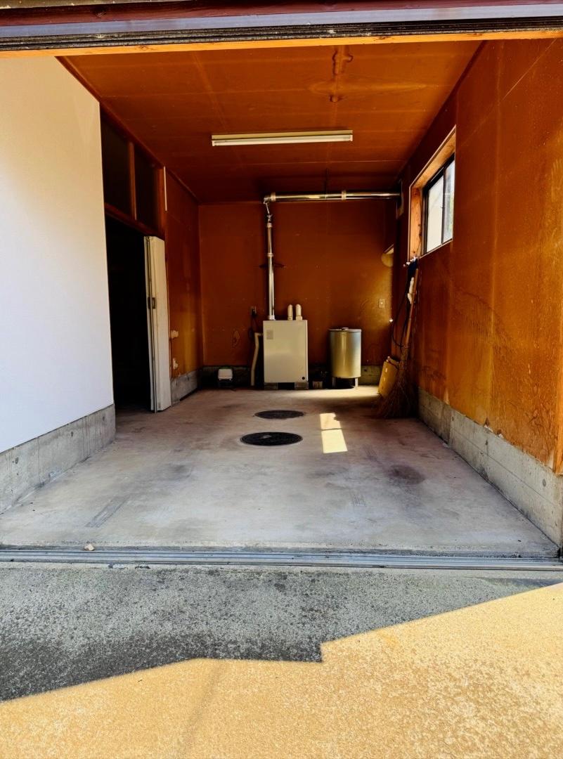 駐車場　ガレージ
