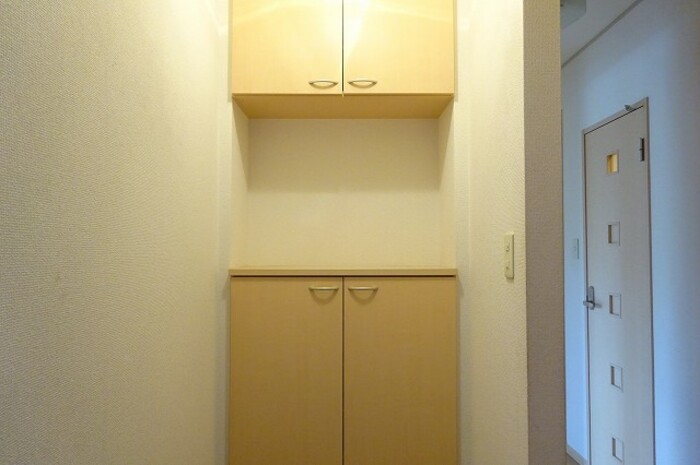 玄関　シューズボックス