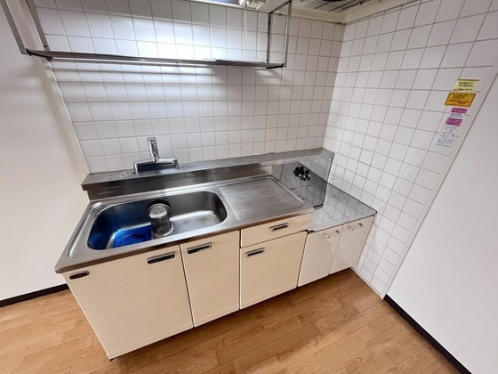 キッチン　※別部屋の写真です